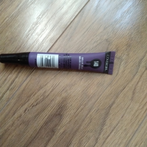 5/15$ Covergirl melting pout​​ - Picture 2 of 2